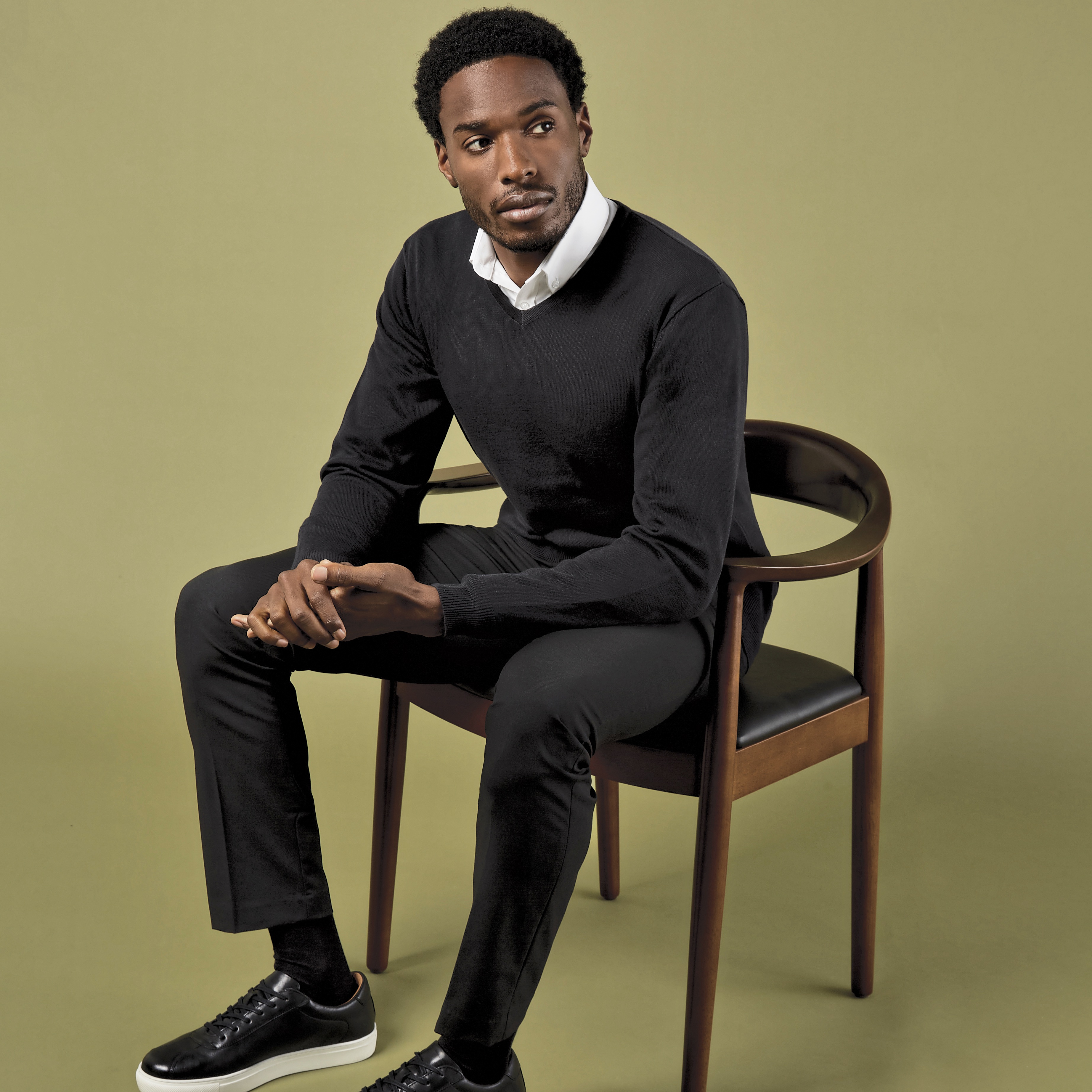 Regular Fit Arundel V-Neck Sweater