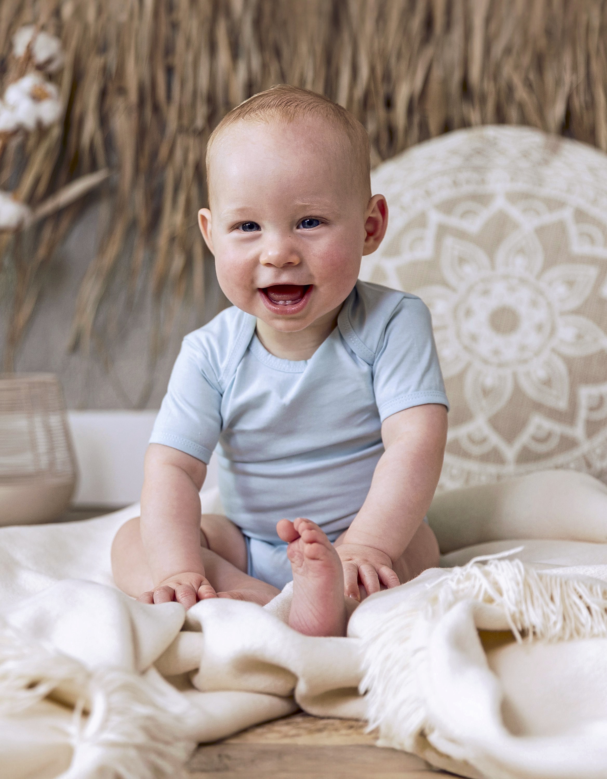 Organic Baby Bodysuit Short Sleeve Rebel 01