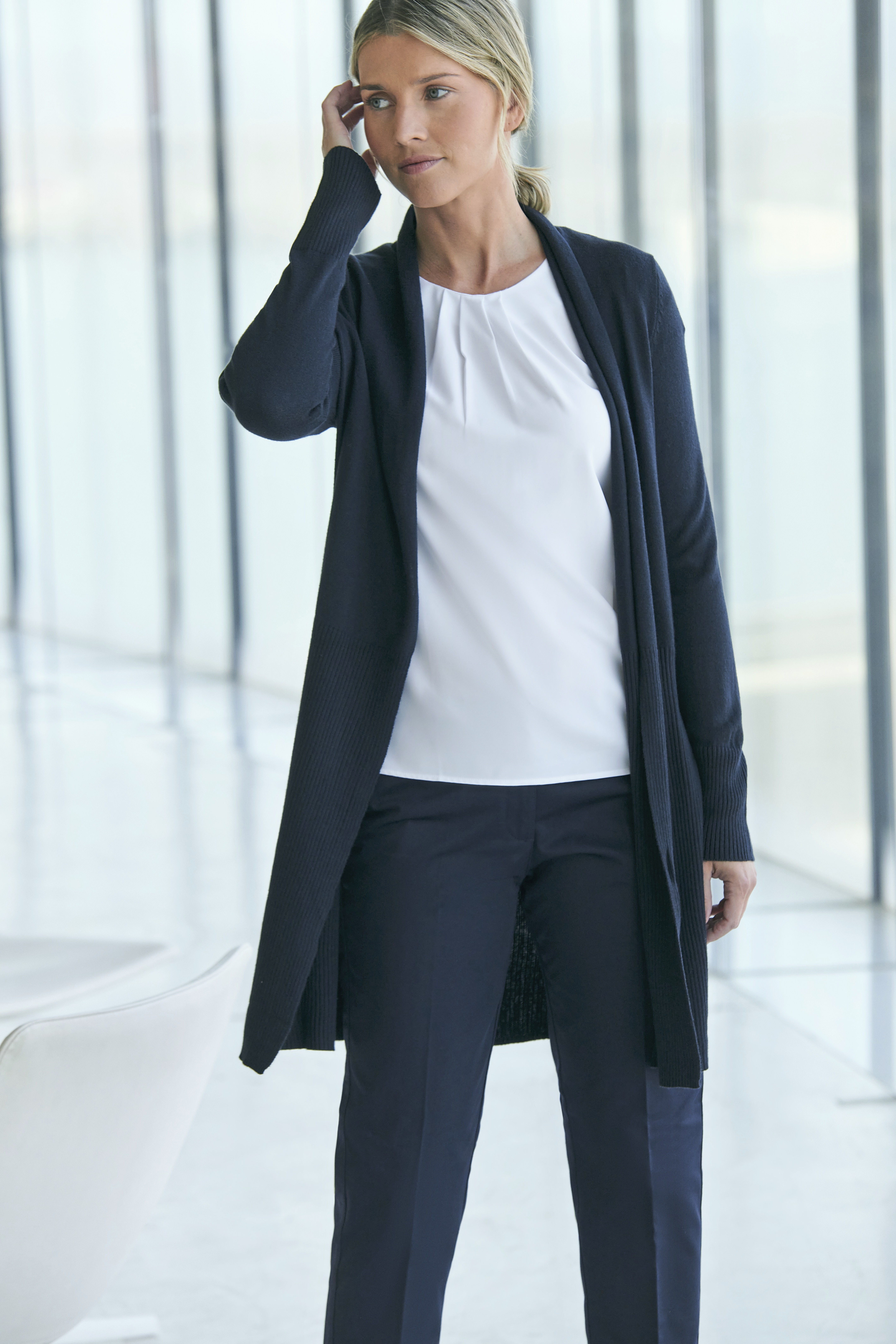 Ladies´ Longline Open Cardigan