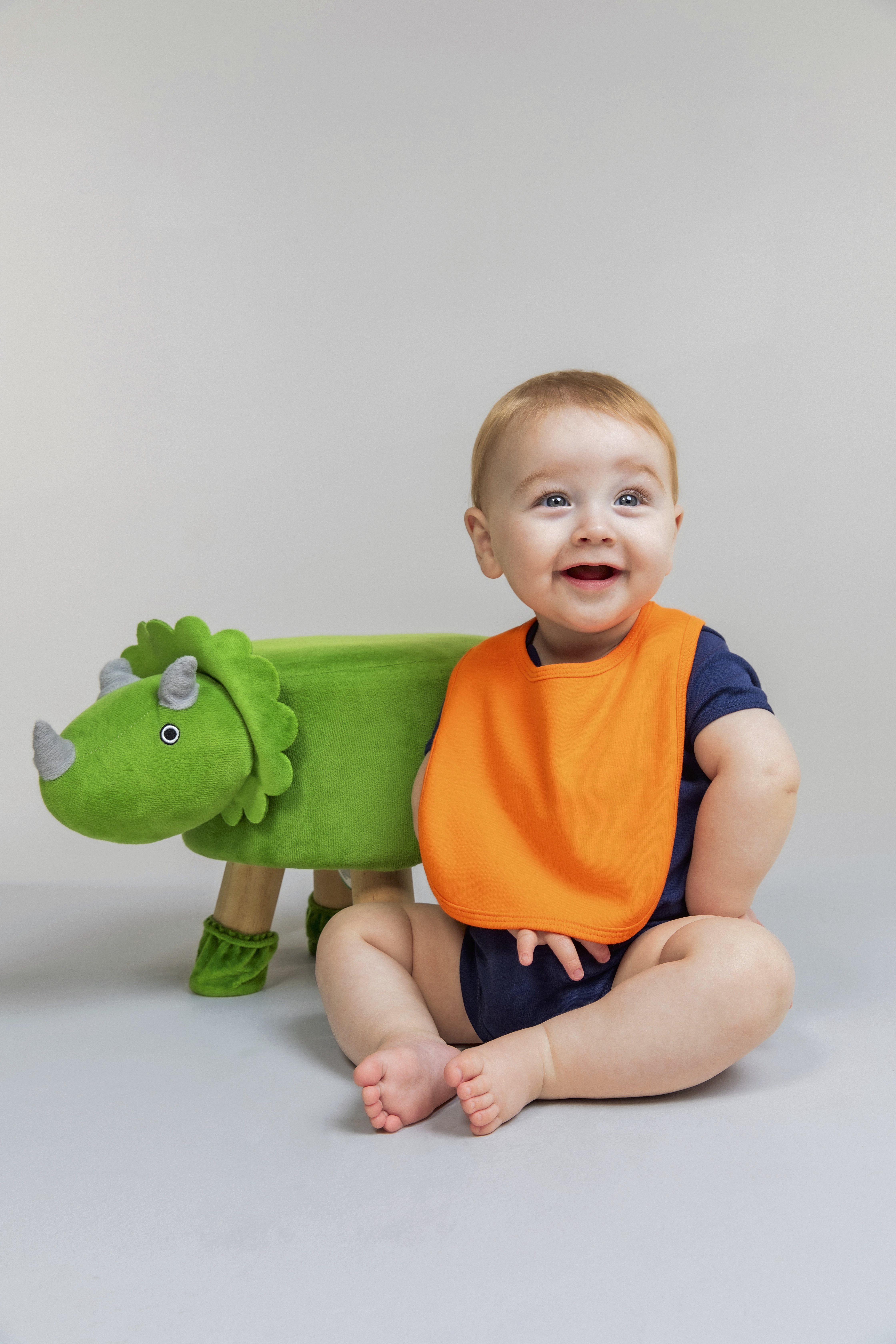 Plain And Contrast Bib