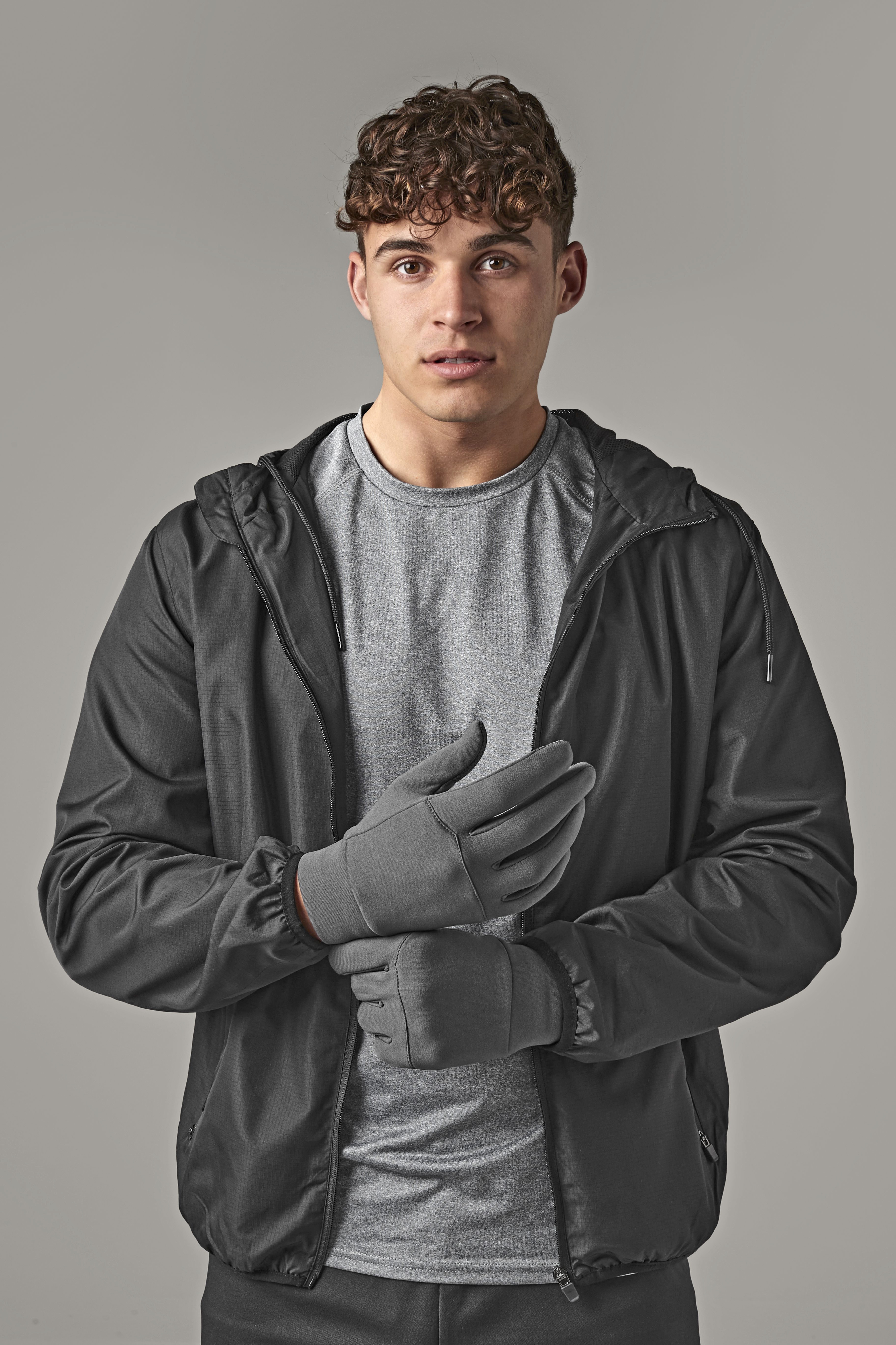 Beechfield Softshell Sports Tech Gloves