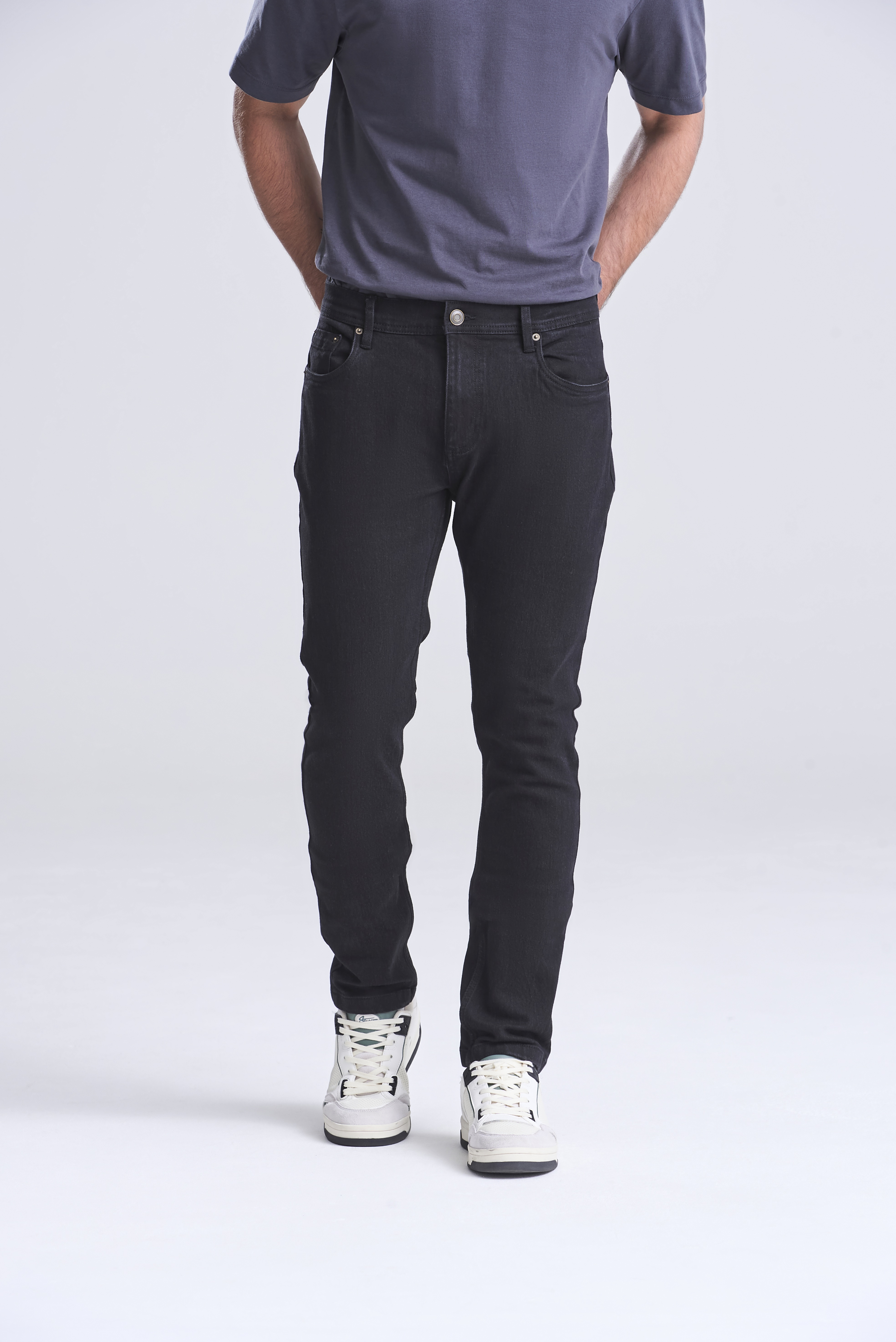 Max Slim Jeans