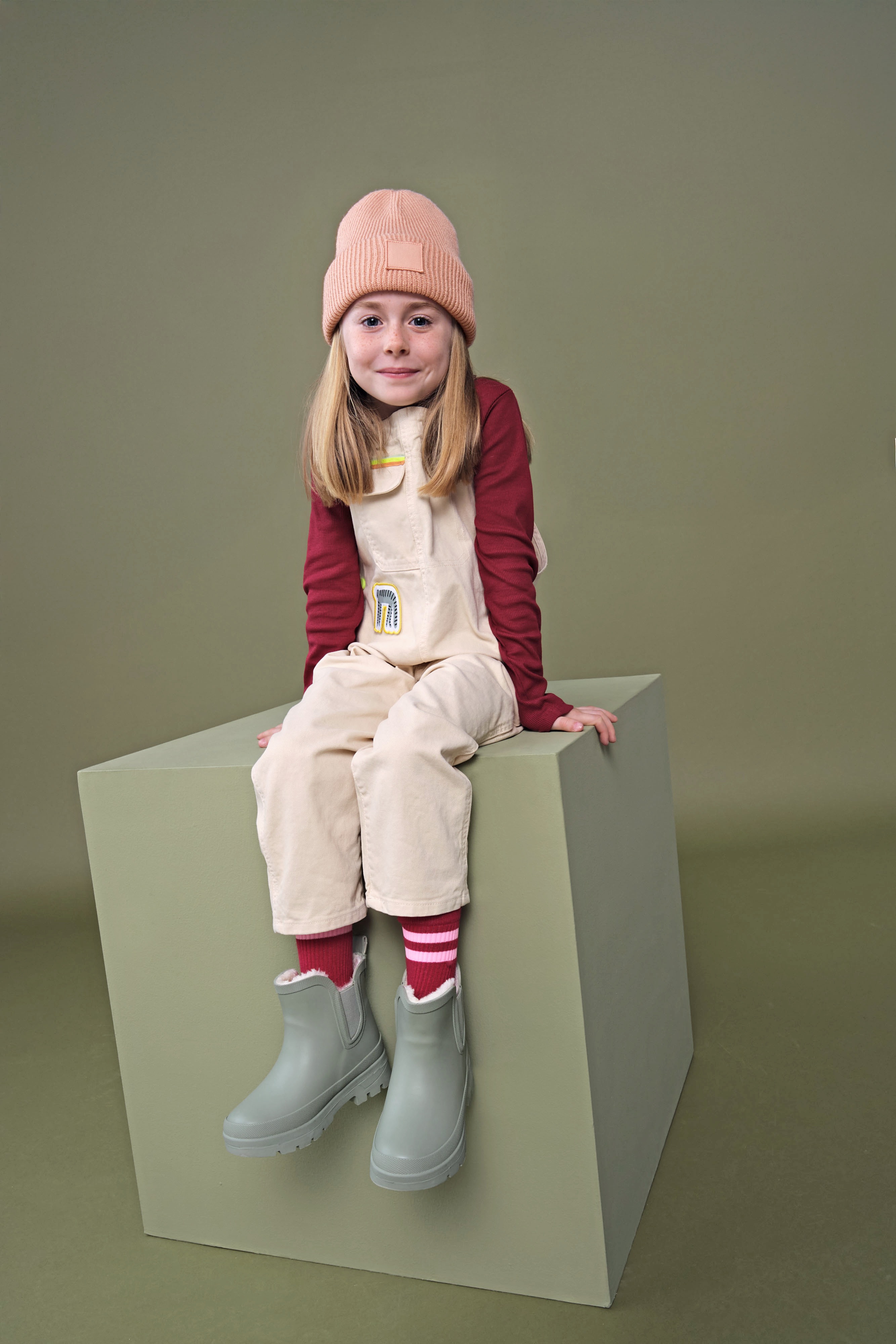 Beechfield Kids Deep Cuffed Tonal Patch Beanie