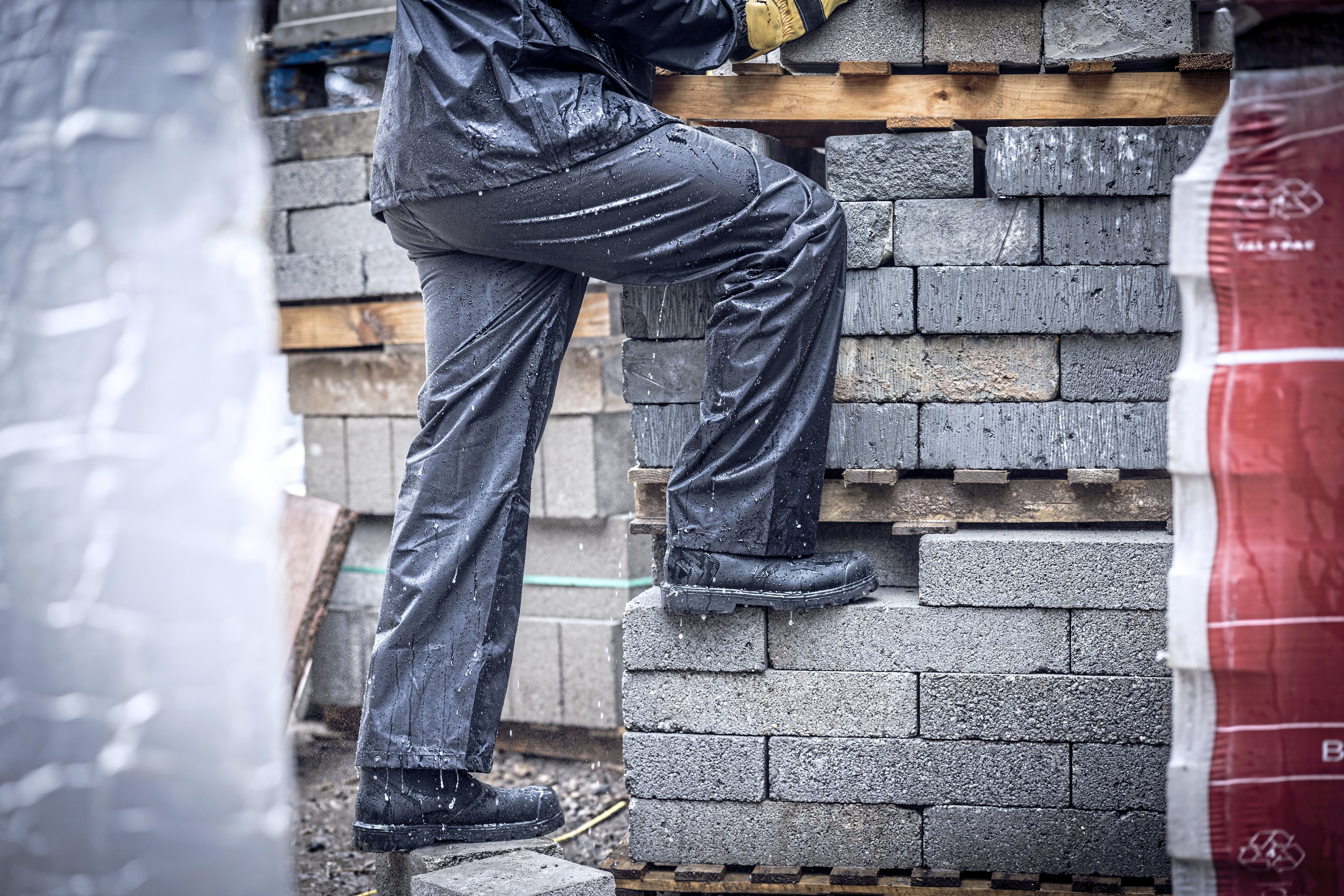 Pro Stormbreak Trousers