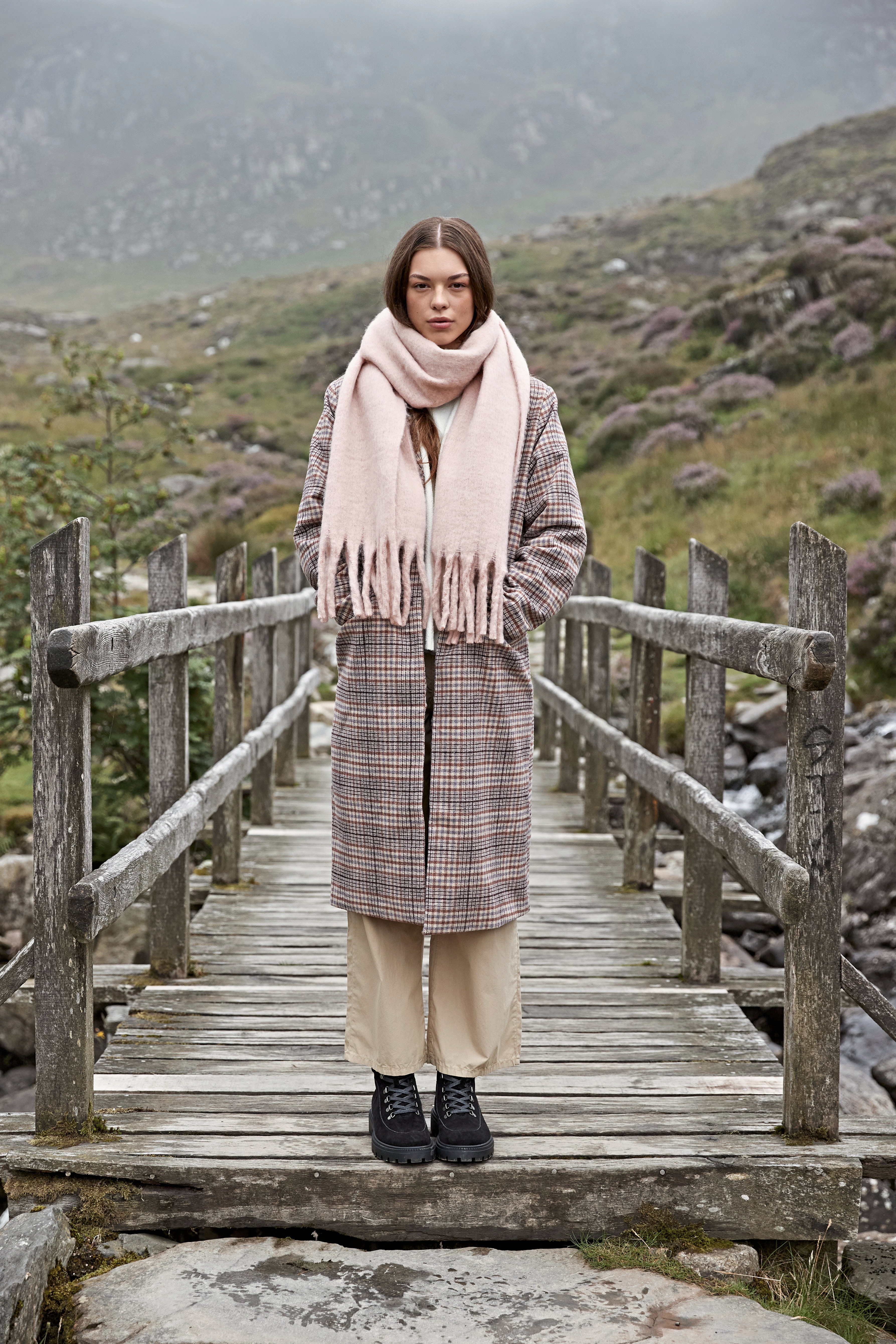 Beechfield Fluffy Scarf